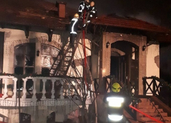 Во время свадьбы в Кишиневе загорелся ресторан «Кавказская пленница»: пострадали мужчины