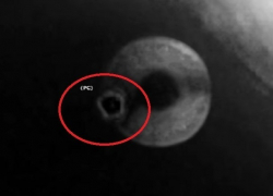 Гигантский НЛО приблизился к Солнцу и попал на видео