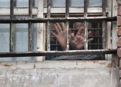 Заключенный впал в уныние и удавился полотенцем в камере кишиневской тюрьме