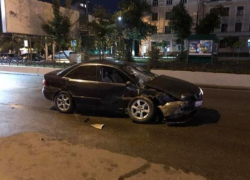 Ночная авария в центре Кишинёва - обе машины серьёзно разбиты