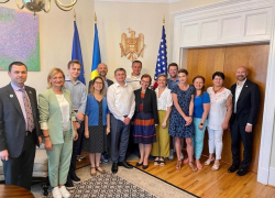 Гросу предложил молдавской диаспоре в США вернуться домой