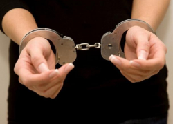 Школьное мошенничество: за включение в список сдающих экзамен бакалавра женщина требовала 300 евро