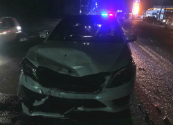 Автокатастрофа с участием двух Mercedes произошла в Оргееве: одна машина оказалась в кювете 