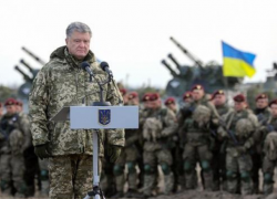 Украина анонсирует переход на военное положение