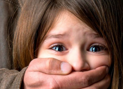 Педофилу, измывавшемуся над ребенком, дали 11 лет: прокуратура добивается пожизненного заключения