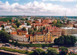 Мошенник из Молдовы обокрал женщину-фронтовика в Выборге