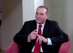 Санду с маниакальным упорством пытается ввергнуть страну в хаос, - Шаповалов  