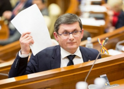 Экономист назвал программу правительства Гросу опасной для экономики 
