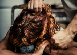 Разрыв мочевого пузыря после избиения мужа произошел у женщины в Дубоссарах