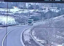 Украинец выпрыгнул из автобуса на ходу, чтобы нелегально попасть в Молдову