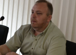 Букарский: лишь Санду и Усатому выгоден роспуск парламента