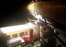 ЧП: ночью поезд Бельцы-Окница остановили из-за упавших высоковольтных кабелей