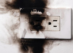 Двое несовершеннолетних оказались в больнице из-за отравления дымом