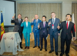 Игорь Додон встретился с представителями молдавской диаспоры в Японии