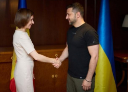 "Молдова наслаждается миром благодаря мужеству народа Украины". Санду – Зеленскому