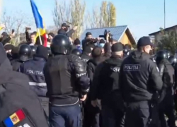 Спецназ прибыл в Варницу, чтобы урезонить братоубийц и националистов