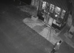 Злоумышленники, проникшие в часовню женского монастыря в Комрате, попали на видео