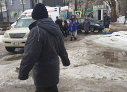 На Буюканах Lexus под управлением женщины сбил пешехода