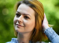 «Вся моя жизнь перевернулась с ног на голову»: Юлия Скрипаль дала первое видеоинтервью после отравления