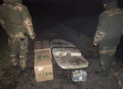 Молдавские контрабандисты пытались переправить сигареты в Одесскую область на пенопластовом плоту