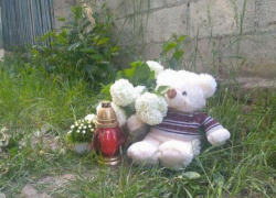 В Магдачештах 9-летнего ребёнка раздавило насмерть бетонной плитой