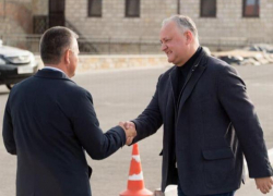 Игорь Додон побывал в Бендерской крепости и встретился с Красносельским