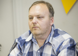 Букарский: под сенью Вашингтонского обкома Санду провоцирует всесторонний беспредел в Молдове