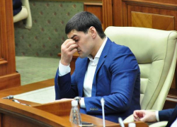 Цуцу поздравил беглого Плахотнюка с днем рождения и выложил совместное фото