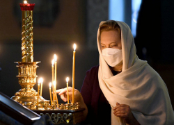 Нацкомиссия по здравоохранению внесла ограничения в порядок проведения религиозных служб в столице  