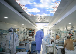 В Молдове ковид-кризис, а власти отправляют 22 врачей и 10 парамедиков в Румынию