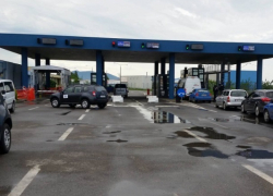 В Леушенах водитель автобуса избил собственной головой докучливого таможенника