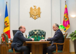 Игорь Додон обсудил результаты выборов с послом РФ в Молдове 