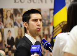 Депутат: Вся фракция ПДС торчит на зарплатах фондов Сороса и Аденуара: что это, как не финансирование извне?