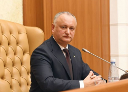 Президент встретился с главами дипмиссий и международных организаций 