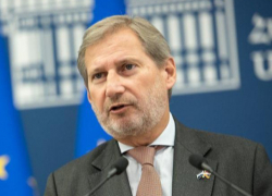 Йоханнес Хан прилетел погрозить Молдове - не будет правительства и коалиции, не будет и денег от МВФ