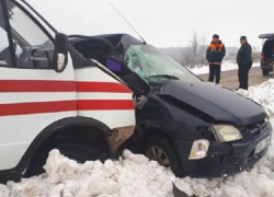 Под Теленештами водитель Mitsubishi устроил аварию со скорой помощью