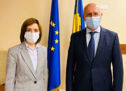 Санду не сочла нужным отвечать Филипу, так как думает лишь о досрочных выборах