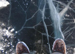 Выходить на тонкий лед водоемов опасно!!! Предупреждение ГИЧС