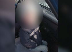Пограничники нашли в поле трехлетнего мальчика 