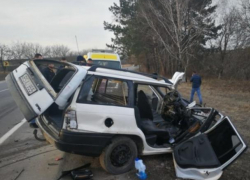 Машины на металлолом: двое человек пострадали в ДТП в Рышканском районе