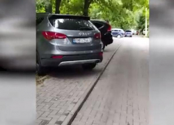 Позор и неуважение к обществу. Участники собрания от PAS развели машинами грязь в «Долине роз»