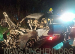 В Унгенском районе автомобиль Audi сгорел дотла прямо на ходу