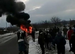 Микроавтобус с рабочими загорелся на ходу в Унгенском районе