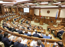 Уже в десятый раз: в Молдове продлили режим ЧП