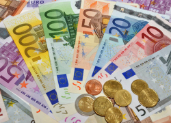 Евро и доллар растут в цене