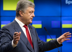 «Позорненько!»: украинцы высмеяли выступление Порошенко перед пустым залом в НАТО