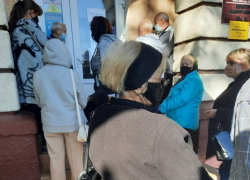 Жители Бельц не могут ни попасть к врачу, ни записаться на прием - фото