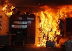 Поссорившийся с сожительницей пылкий любовник спалил в отместку квартиру