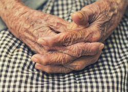 ШОК! Неизвестный изнасиловал и ограбил 79-летнюю жительницу Фалешт 