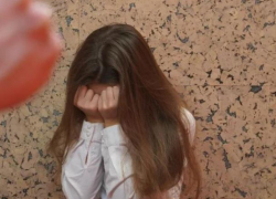 Минтруда отреагировало на избиение малолетней девицей сверстниц